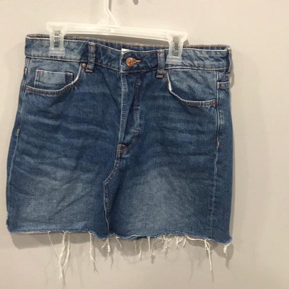 H&M Dresses & Skirts - 10/$25 H&M Mini Denim Skirt
